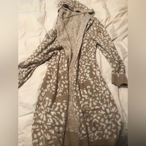 Long Cardigan hoodie w pockets. Most comfortable thing ever!!!